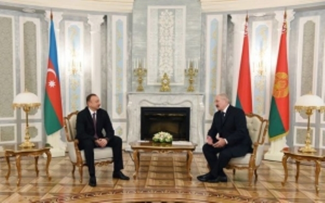 Проведена встреча один на один президентов Азербайджана и Беларуси